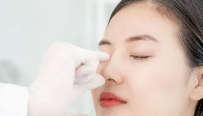 عمل بینی با تامپون بهتر است یا بدون تامپون؟ 3 مزایای-جراحی-بدون-تامپون