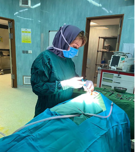 دکتر آرزو خوانساری نیا